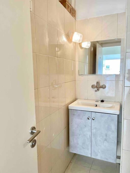 Rambam Beach Apartment Χάιφα Εξωτερικό φωτογραφία